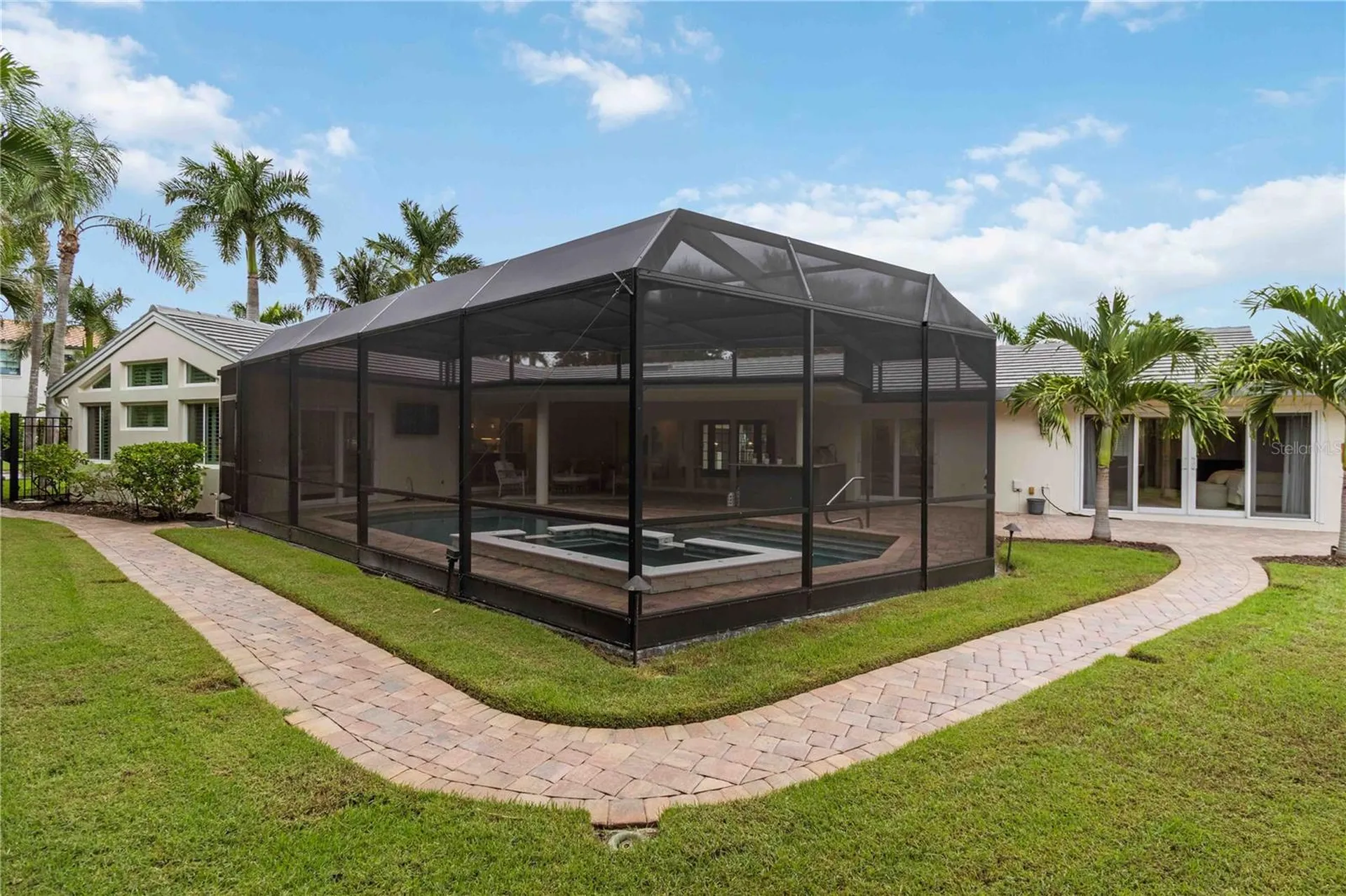 499 Partridge Circle Sarasota FL 34236