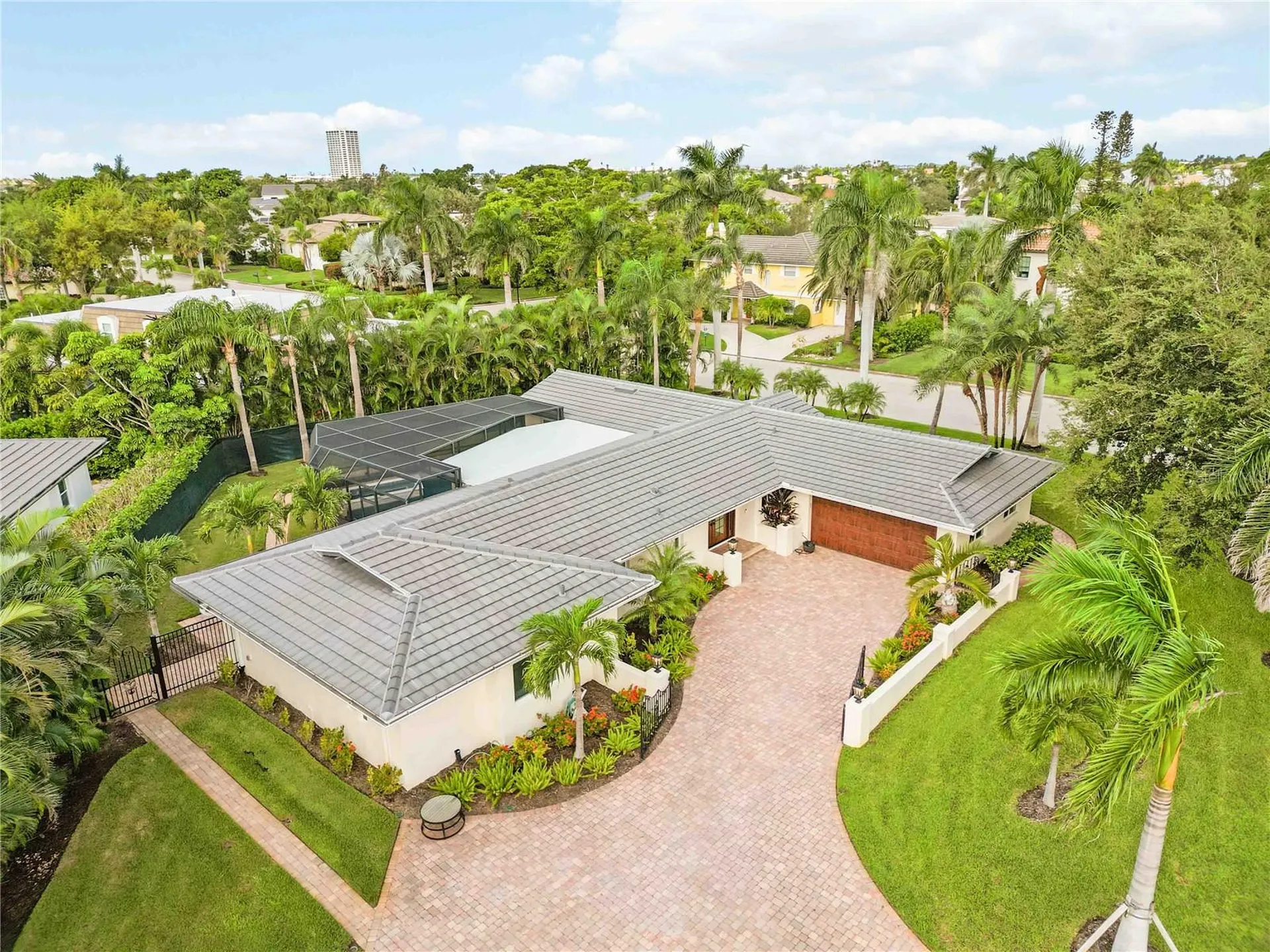 499 Partridge Circle Sarasota FL 34236