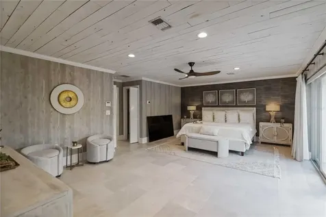 499 Partridge Circle Sarasota FL 34236