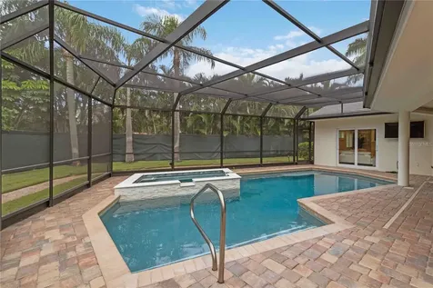 499 Partridge Circle Sarasota FL 34236