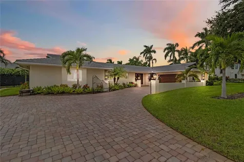499 Partridge Circle Sarasota FL 34236