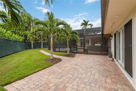 499 Partridge Circle Sarasota FL 34236