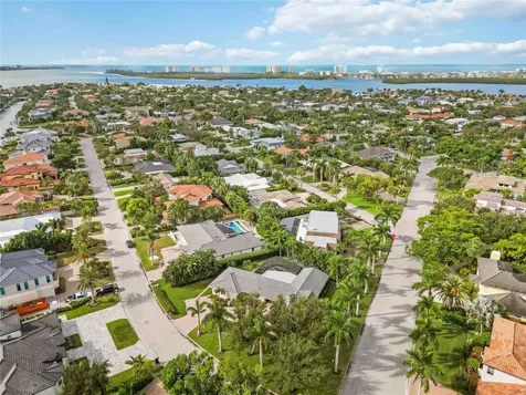 499 Partridge Circle Sarasota FL 34236