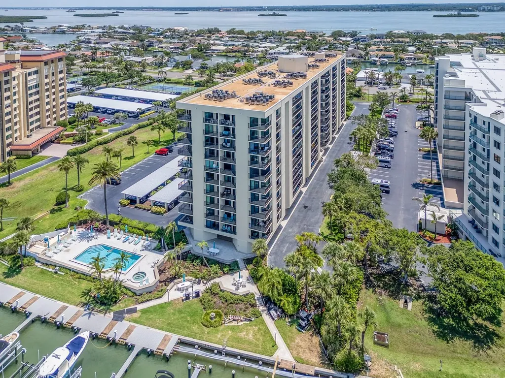 690 Island Way Clearwater Beach FL 33767