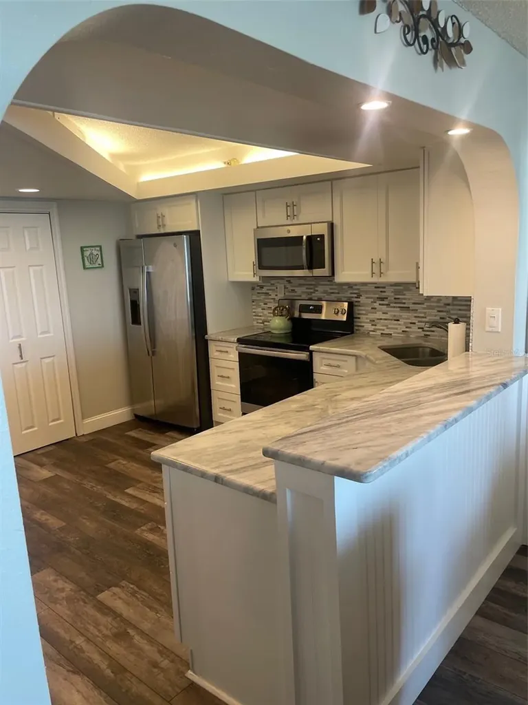 690 Island Way Clearwater Beach FL 33767