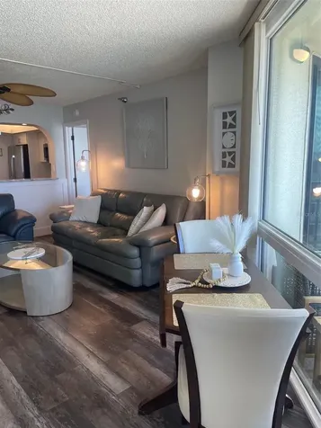 690 Island Way Clearwater Beach FL 33767