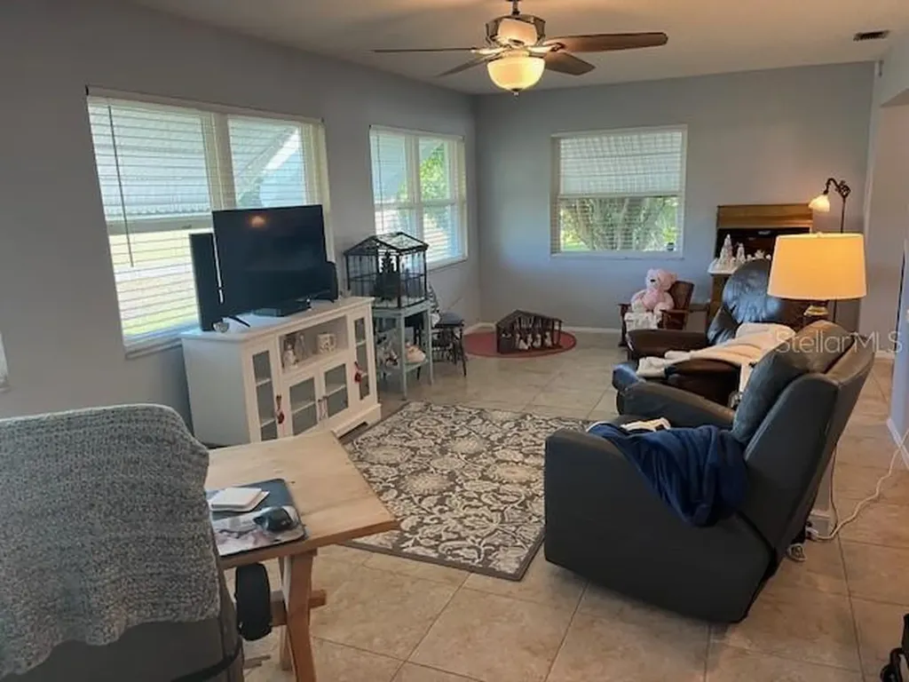 3902 97th Avenue N Pinellas Park FL 33782