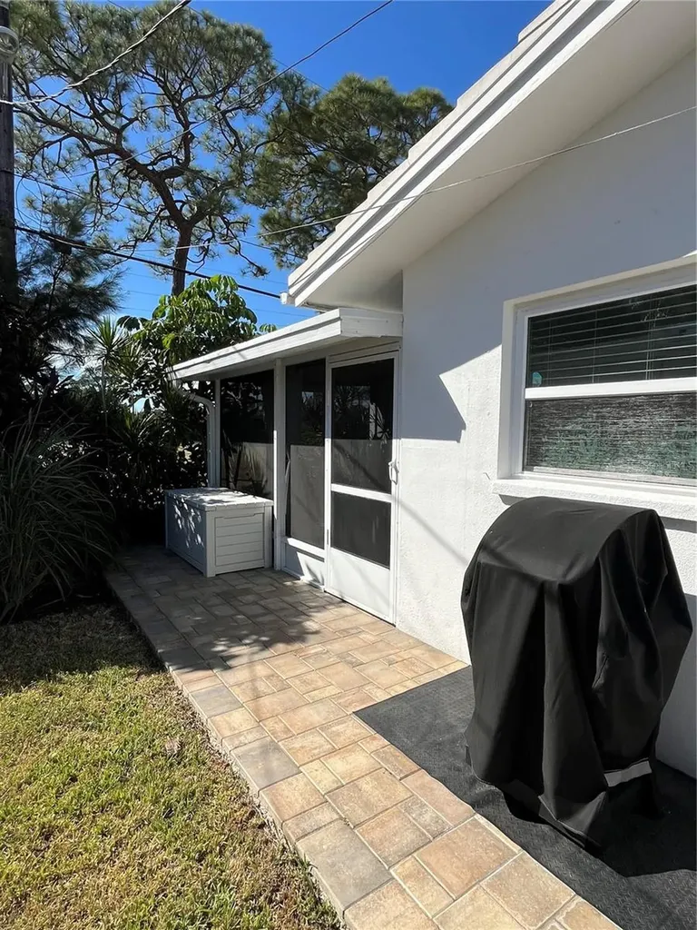 3902 97th Avenue N Pinellas Park FL 33782