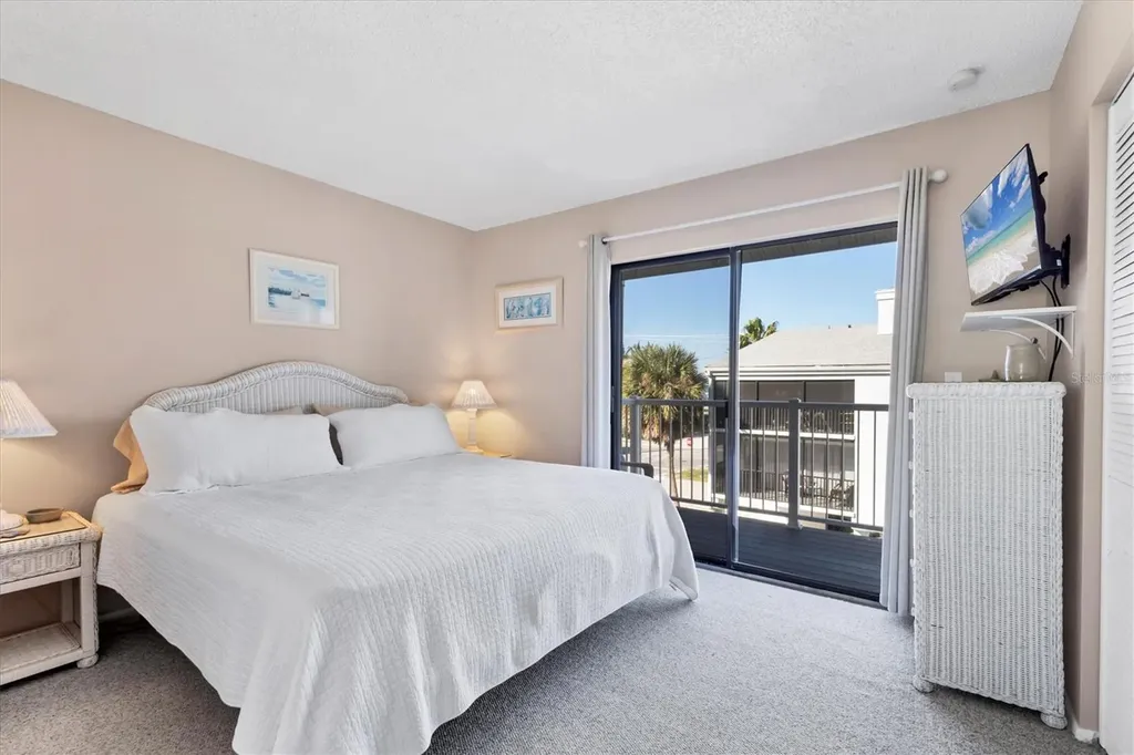 3400 6th Avenue Holmes Beach FL 34217