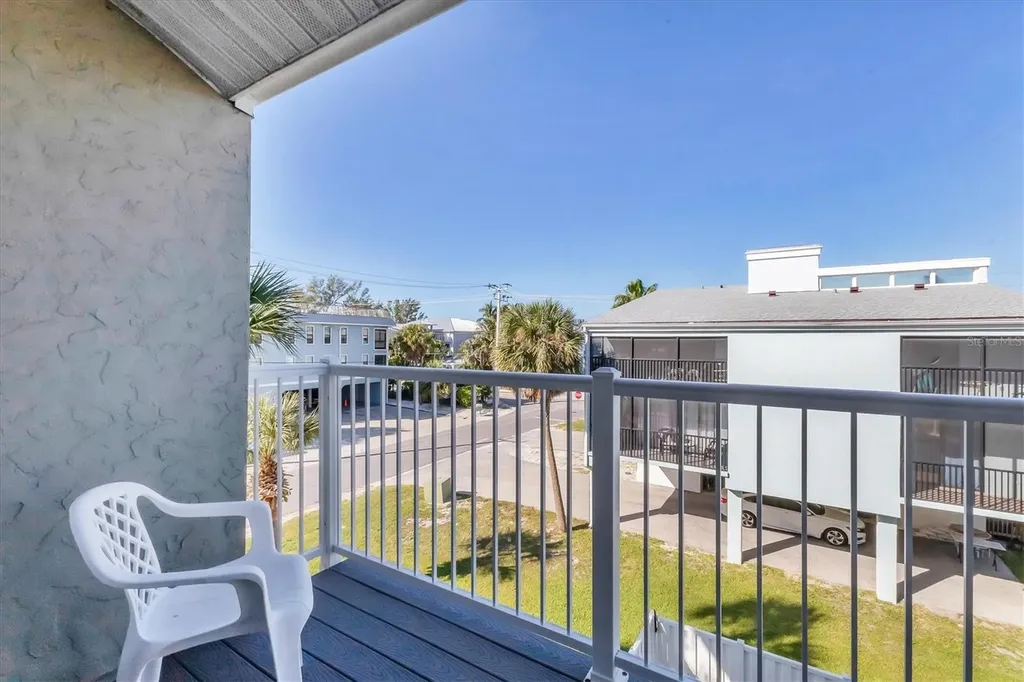 3400 6th Avenue Holmes Beach FL 34217