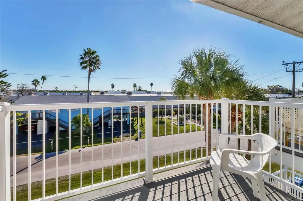 3400 6th Avenue Holmes Beach FL 34217