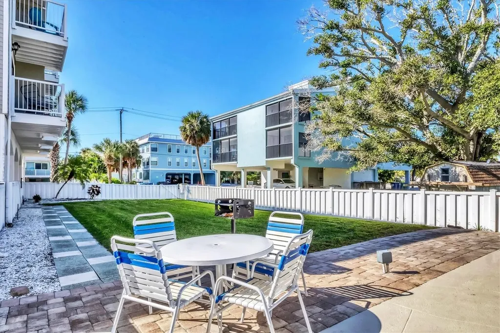 3400 6th Avenue Holmes Beach FL 34217