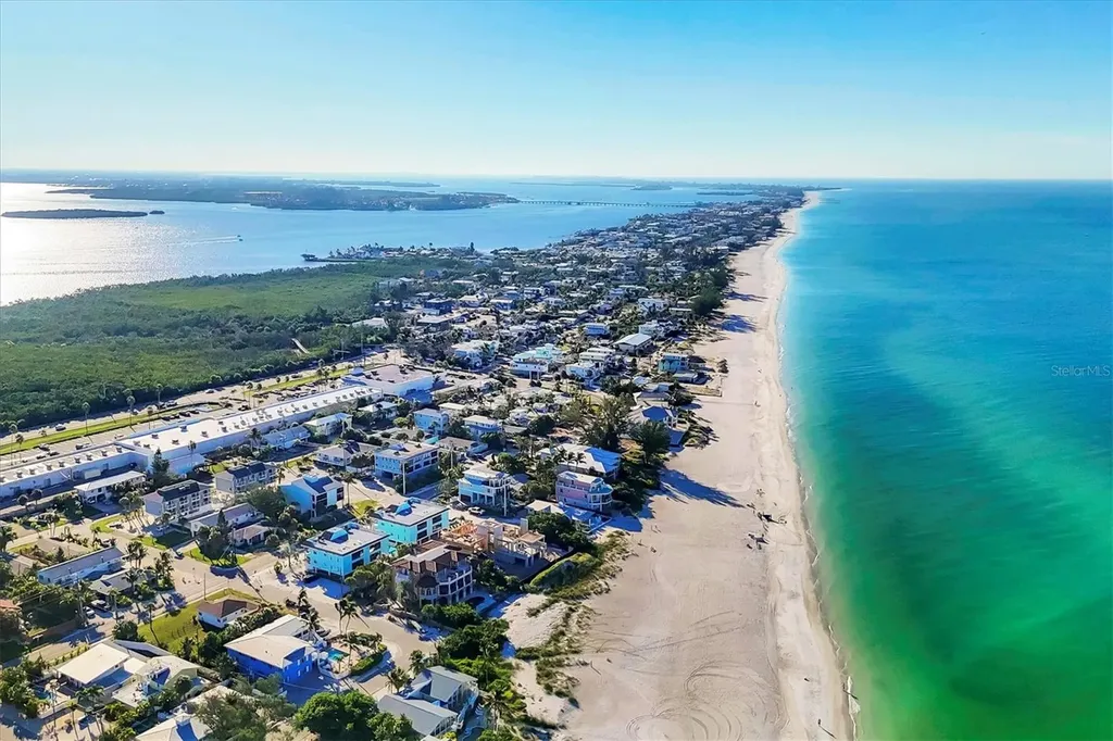 3400 6th Avenue Holmes Beach FL 34217