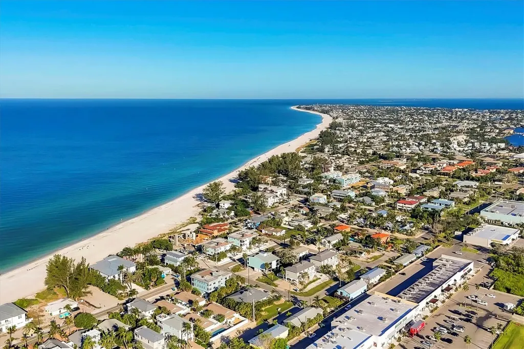 3400 6th Avenue Holmes Beach FL 34217