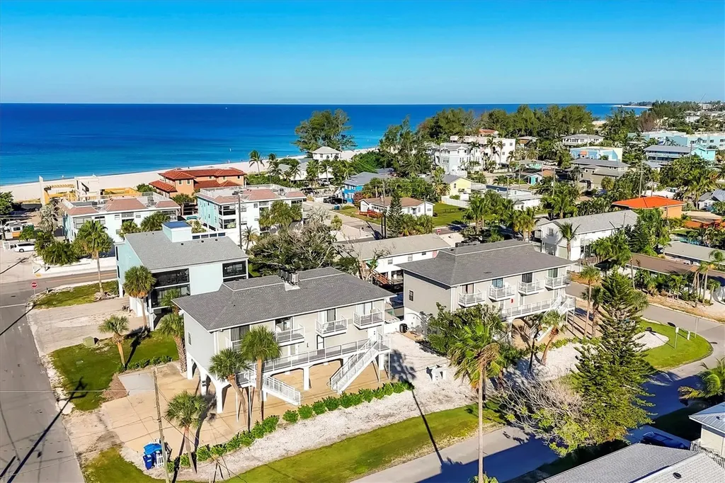 3400 6th Avenue Holmes Beach FL 34217