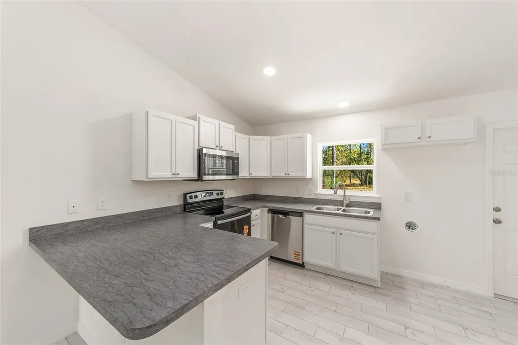 284 SW Commodore Road Dunnellon FL 34431