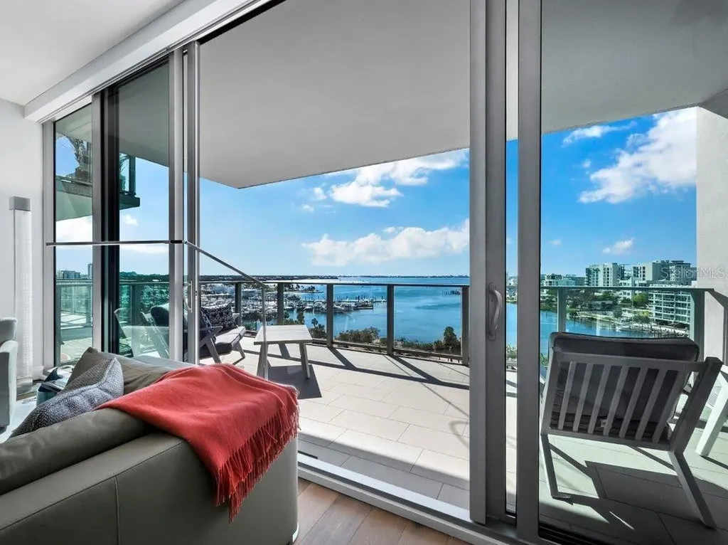 1155 N Gulfstream Avenue Sarasota FL 34236