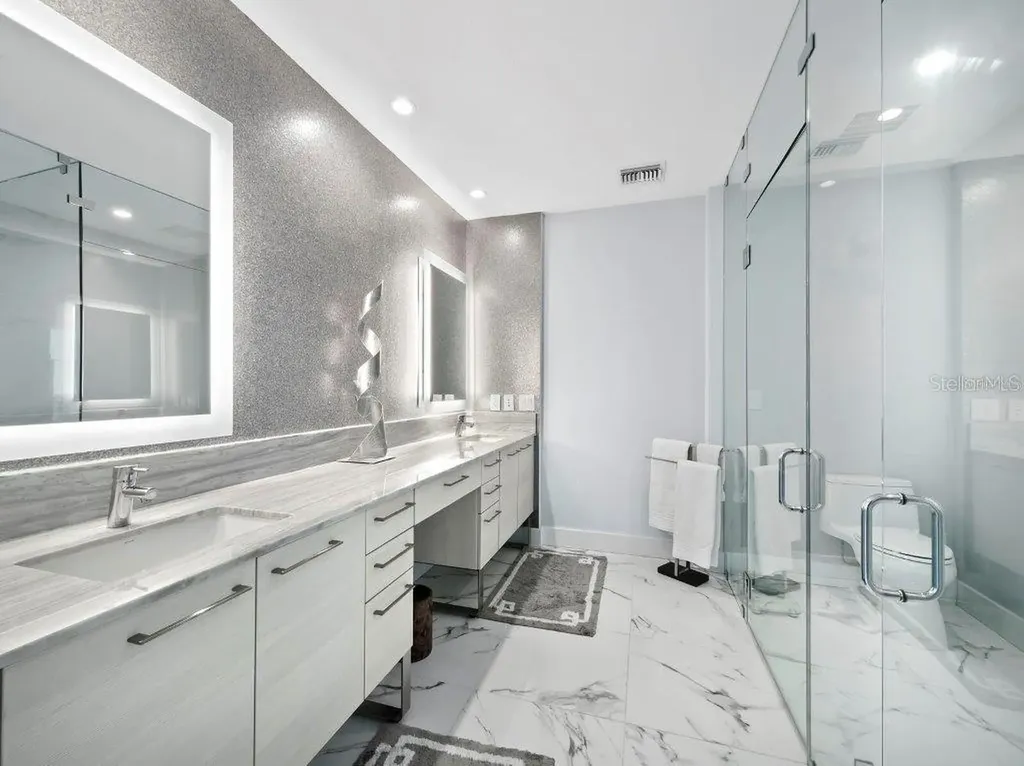 1155 N Gulfstream Avenue Sarasota FL 34236