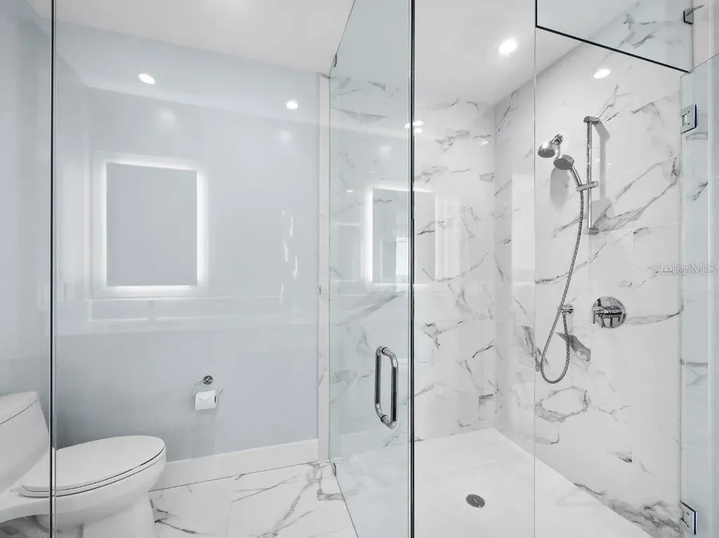 1155 N Gulfstream Avenue Sarasota FL 34236