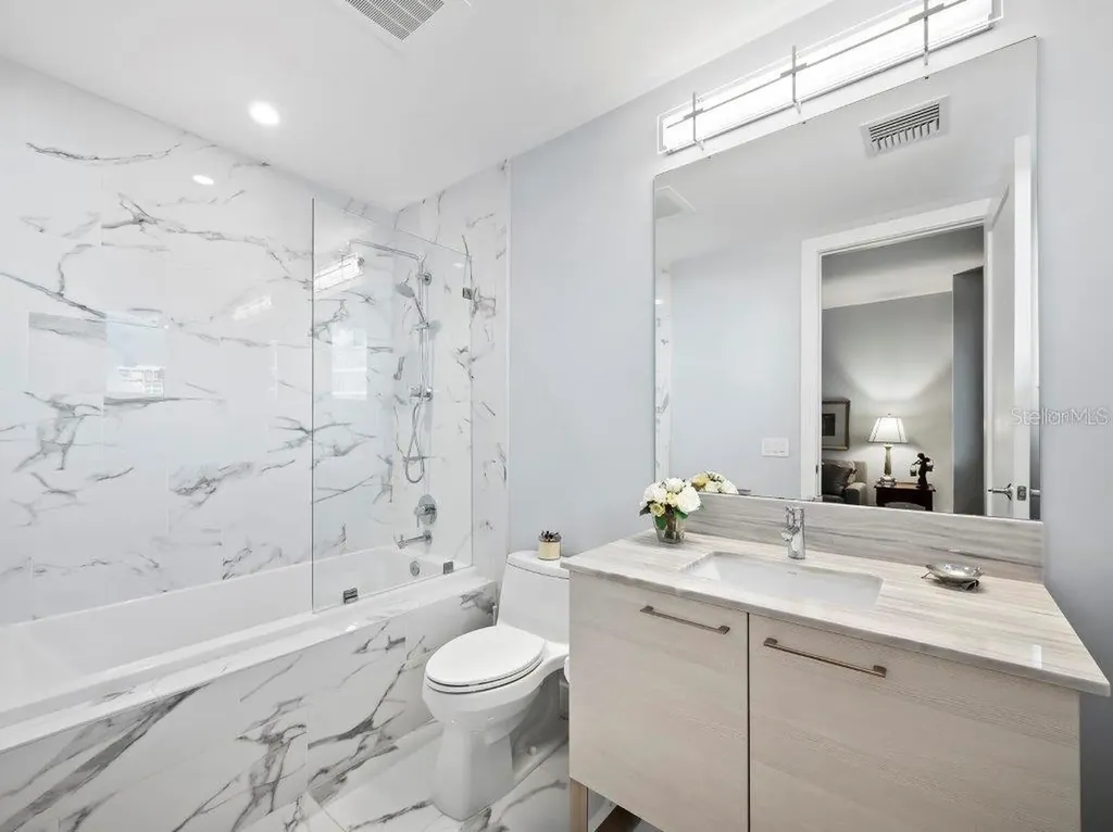 1155 N Gulfstream Avenue Sarasota FL 34236