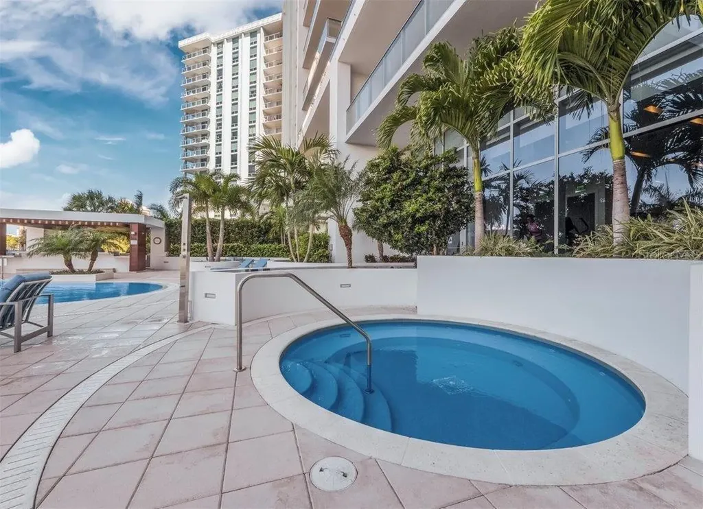 1155 N Gulfstream Avenue Sarasota FL 34236