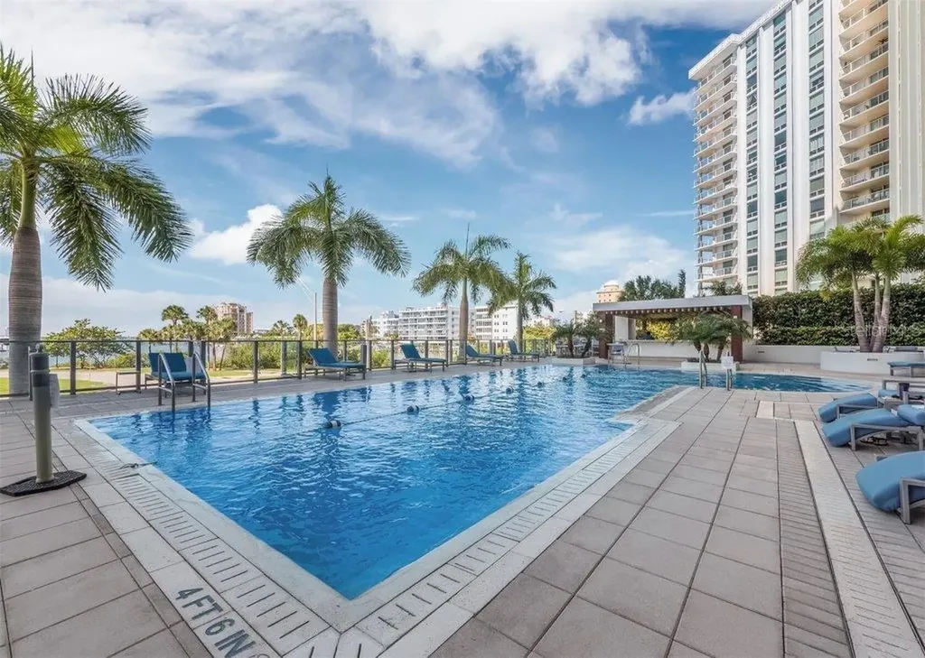 1155 N Gulfstream Avenue Sarasota FL 34236