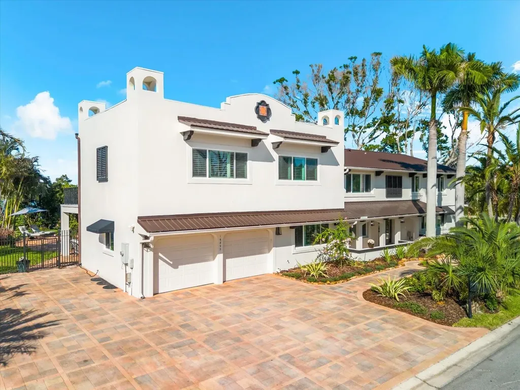 16895 1st Street E North Redington Beach FL 33708