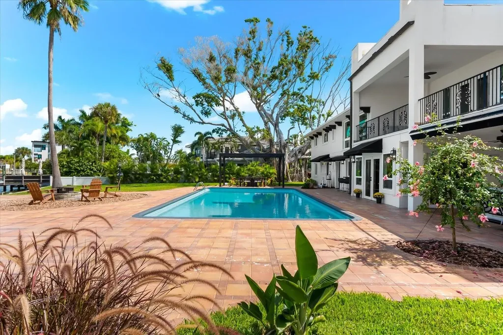 16895 1st Street E North Redington Beach FL 33708