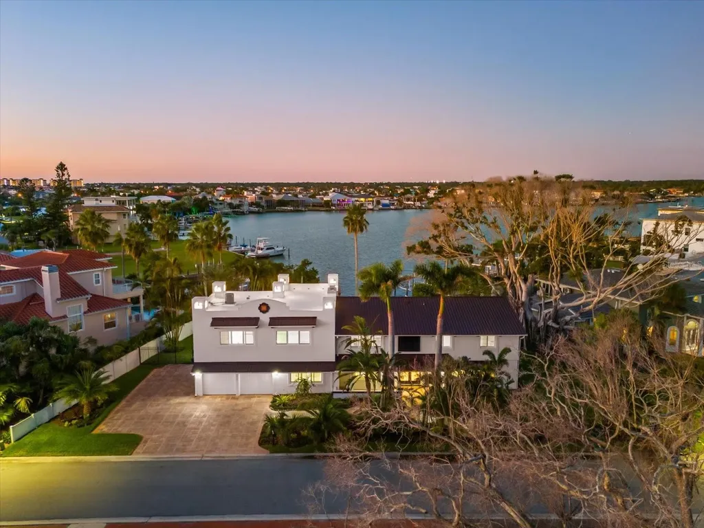 16895 1st Street E North Redington Beach FL 33708