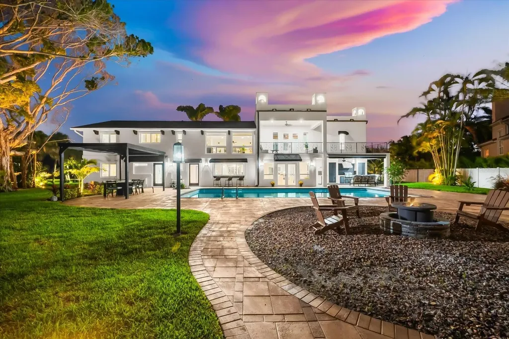 16895 1st Street E North Redington Beach FL 33708
