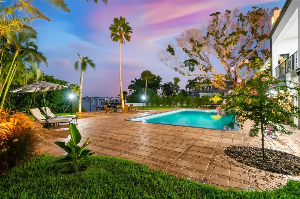16895 1st Street E North Redington Beach FL 33708