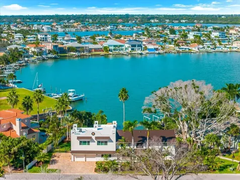 16895 1ST Street E North Redington Beach FL 33708