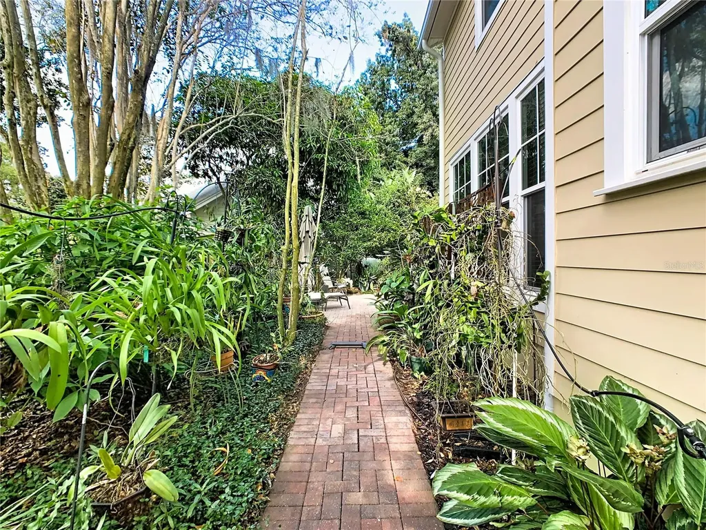 1101 Banks Rose Court Celebration FL 34747