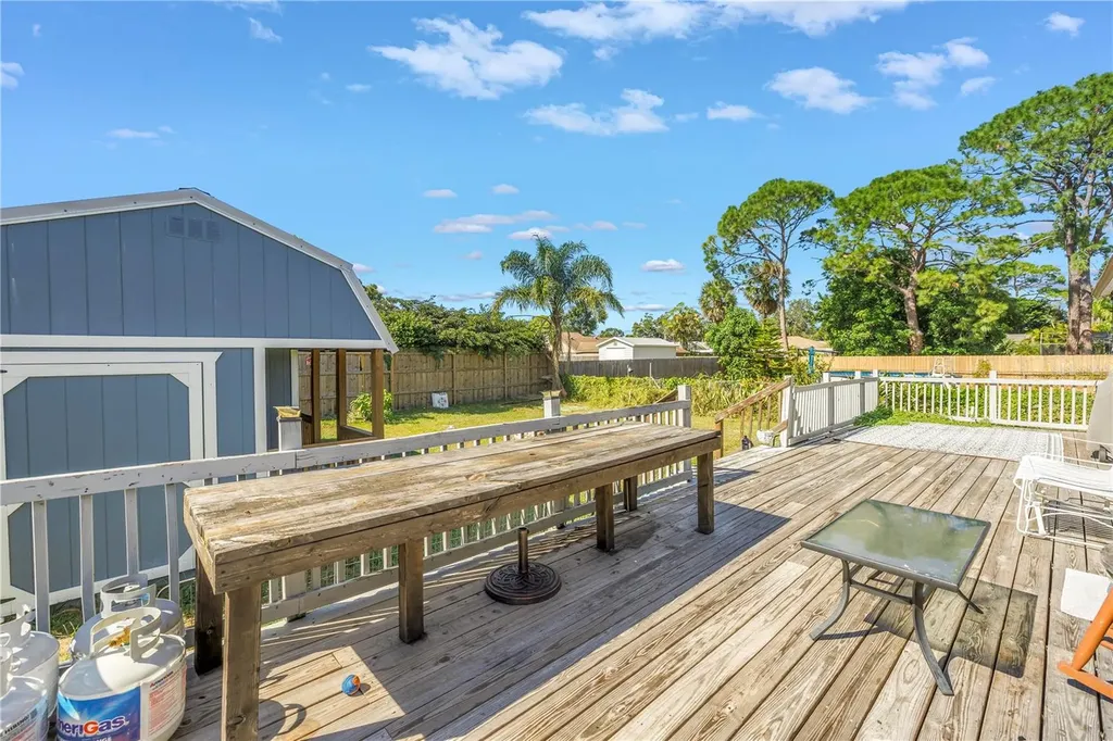 4078 Groveland Avenue Sarasota FL 34231
