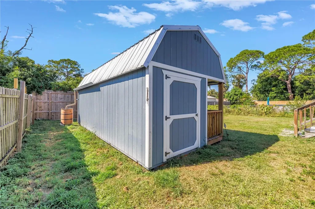 4078 Groveland Avenue Sarasota FL 34231