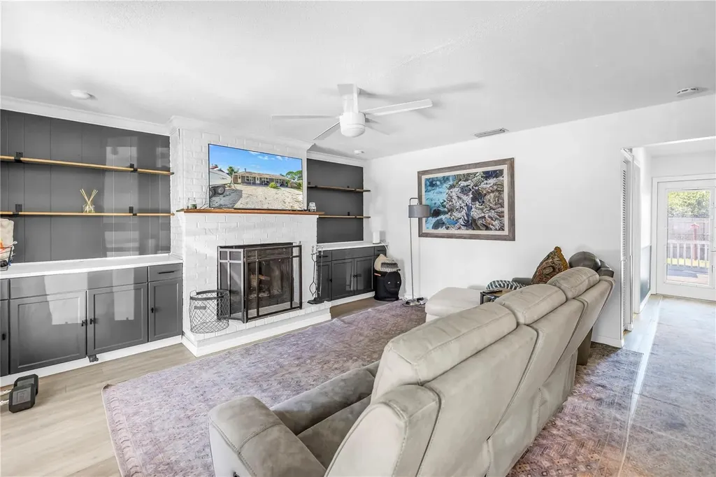4078 Groveland Avenue Sarasota FL 34231