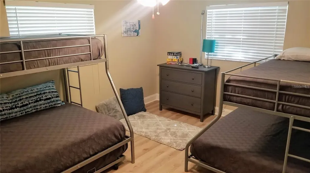 13422 90th Terrace Seminole FL 33776