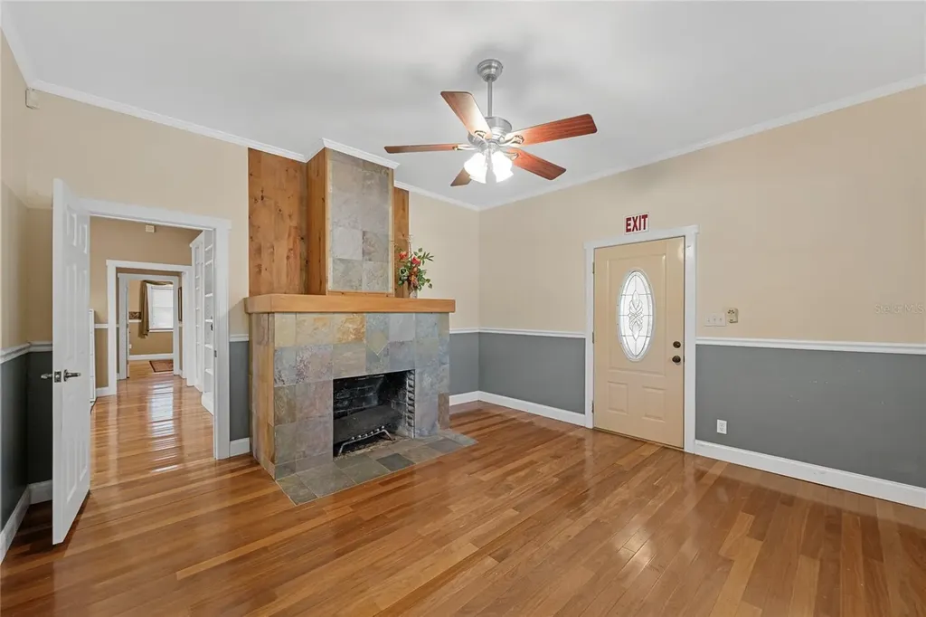 272 W Warren Avenue Longwood FL 32750