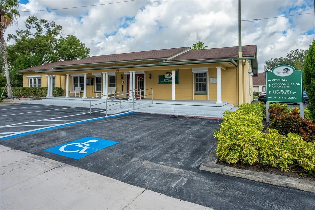 272 W Warren Avenue Longwood FL 32750