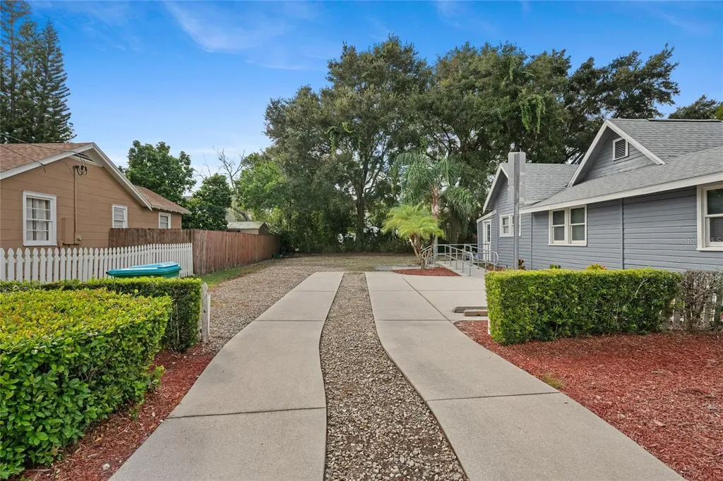272 W Warren Avenue Longwood FL 32750