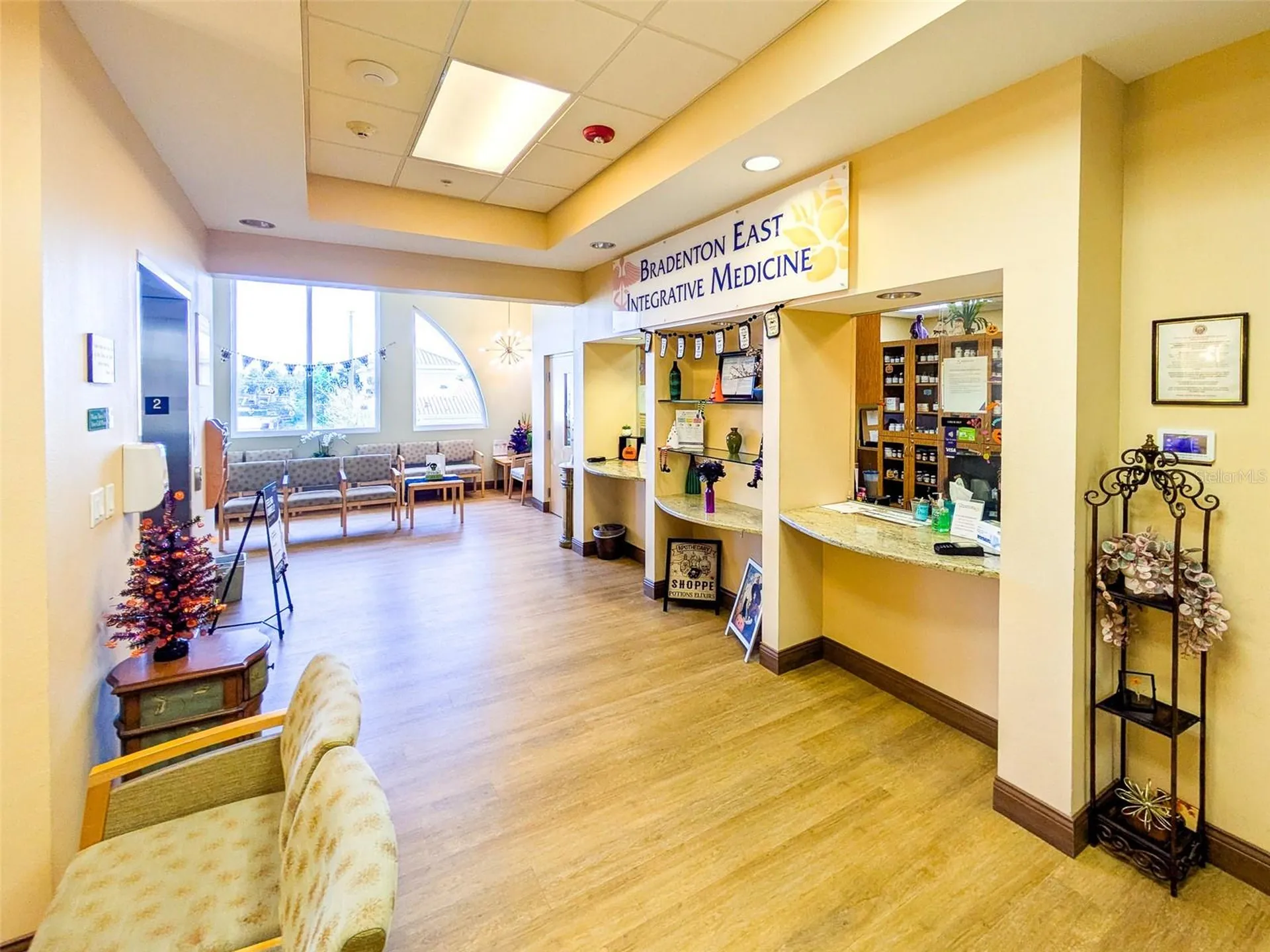 8614 State Road 70 E Bradenton FL 34202