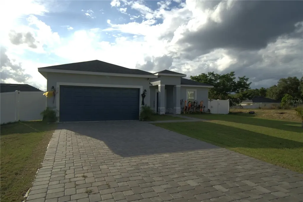 438 Big Sioux Court Kissimmee FL 34759