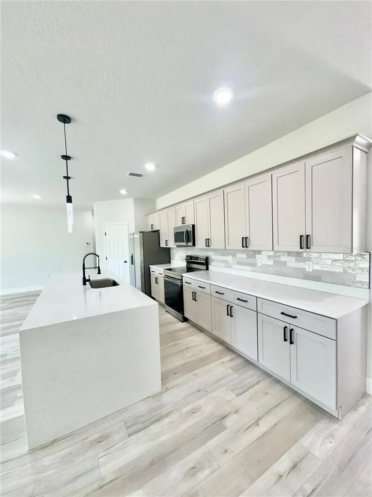 198 Prairie Street SE Palm Bay FL 32909
