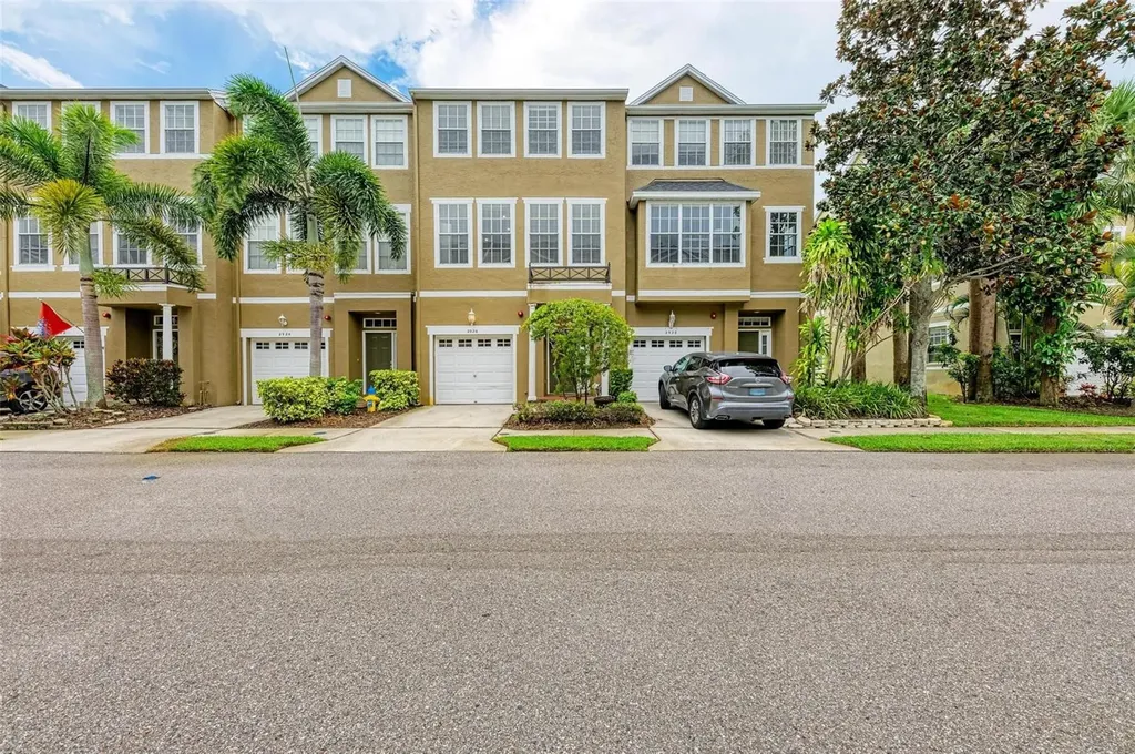 2926 Bayshore Pointe Drive Tampa FL 33611