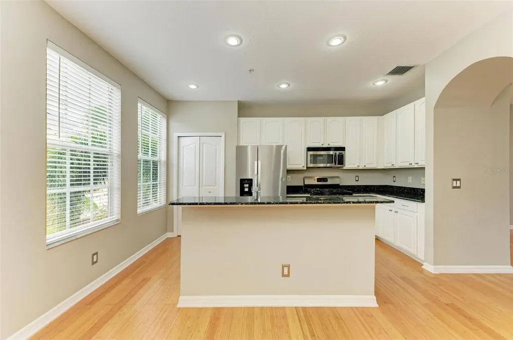 2926 Bayshore Pointe Drive Tampa FL 33611