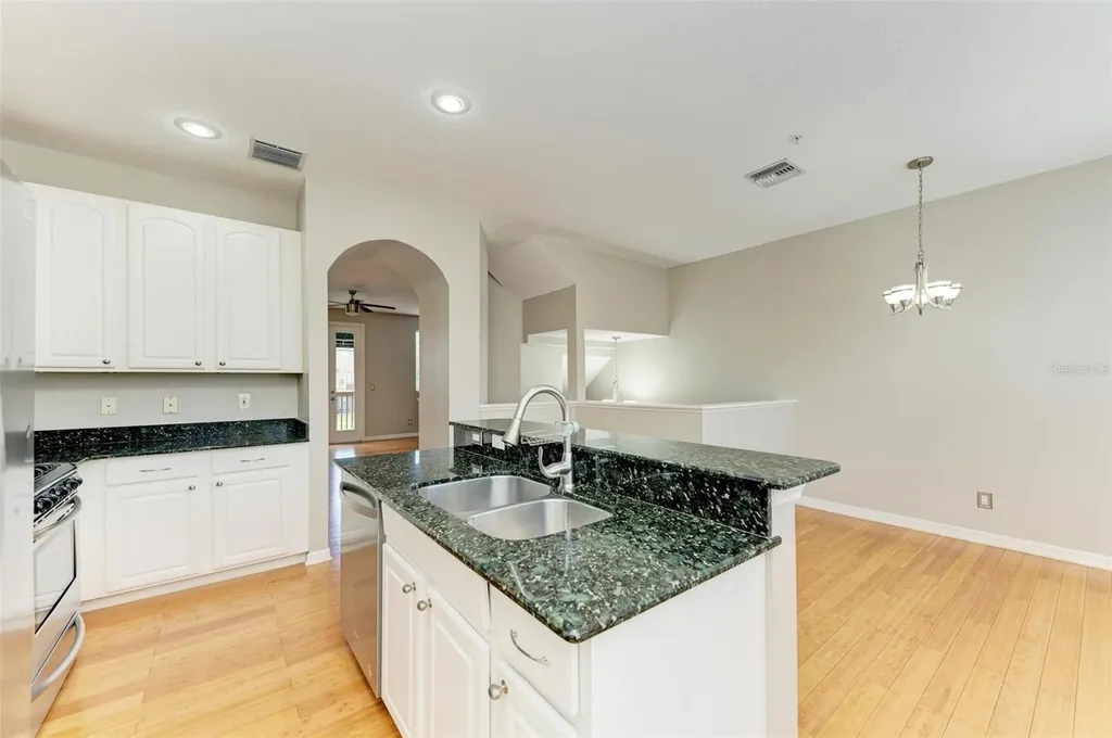 2926 Bayshore Pointe Drive Tampa FL 33611
