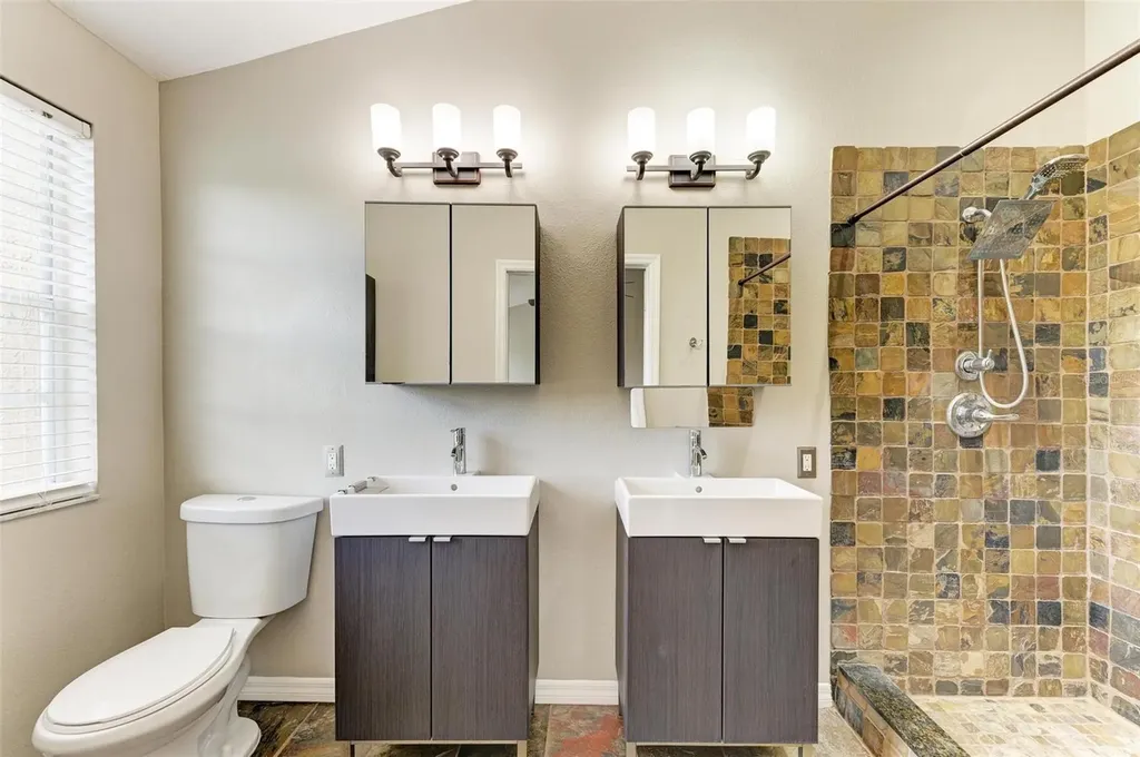 2926 Bayshore Pointe Drive Tampa FL 33611