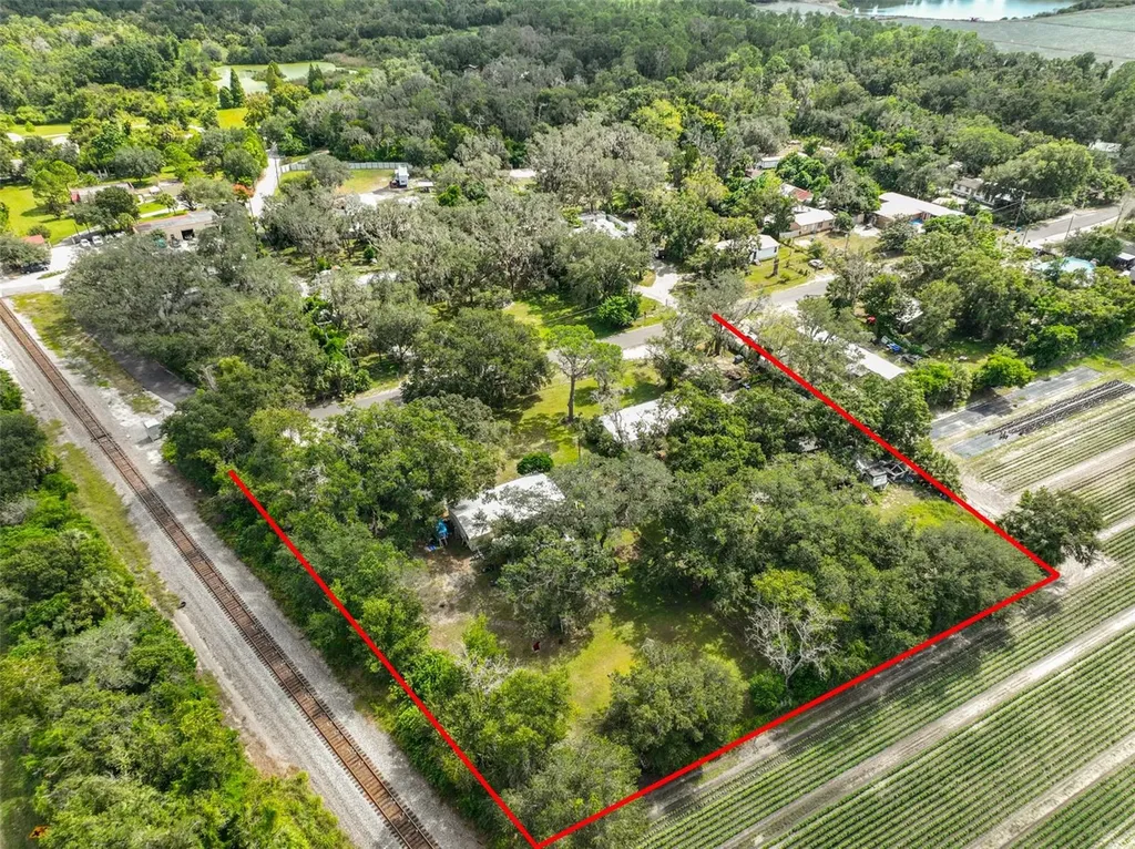 1329 Wilkinson Drive Plant City FL 33566