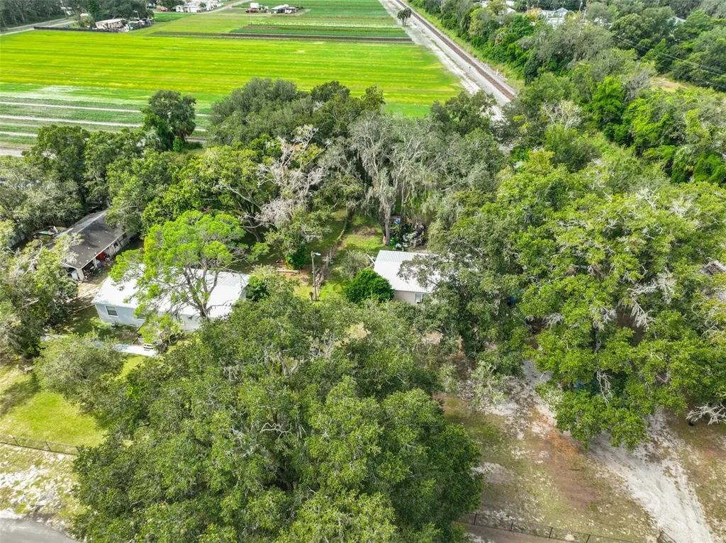 1329 Wilkinson Drive Plant City FL 33566