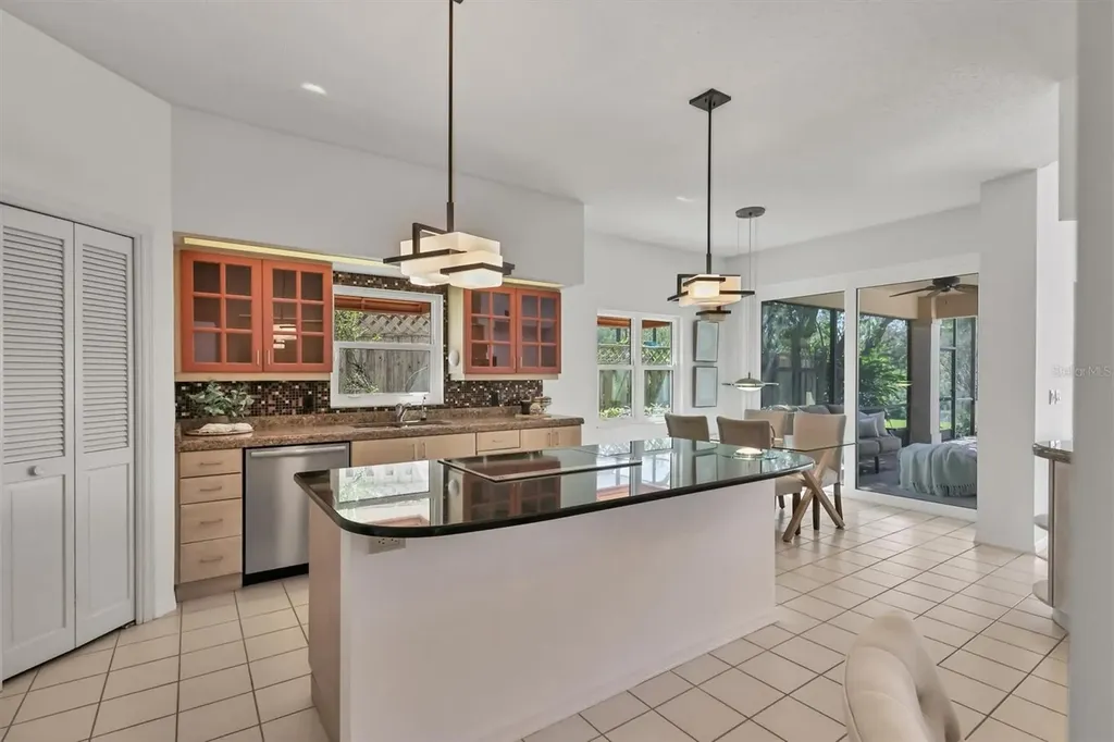 7738 Calle Facil Sarasota FL 34238